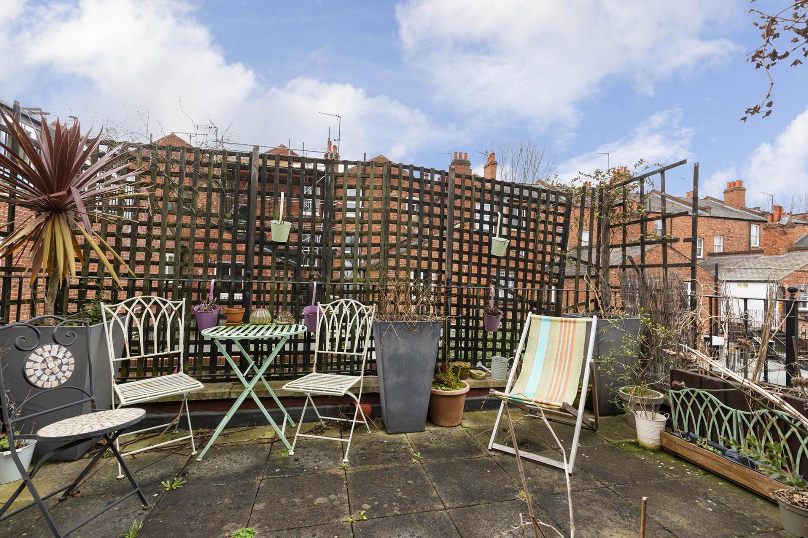 Modern Apartment with Private Roof Terrace Ebbsfleet Road , Kilburn